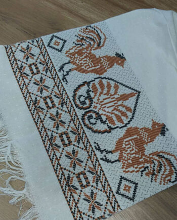WOVEN TABLERUNNER-05-1 "ROUSTERS"
